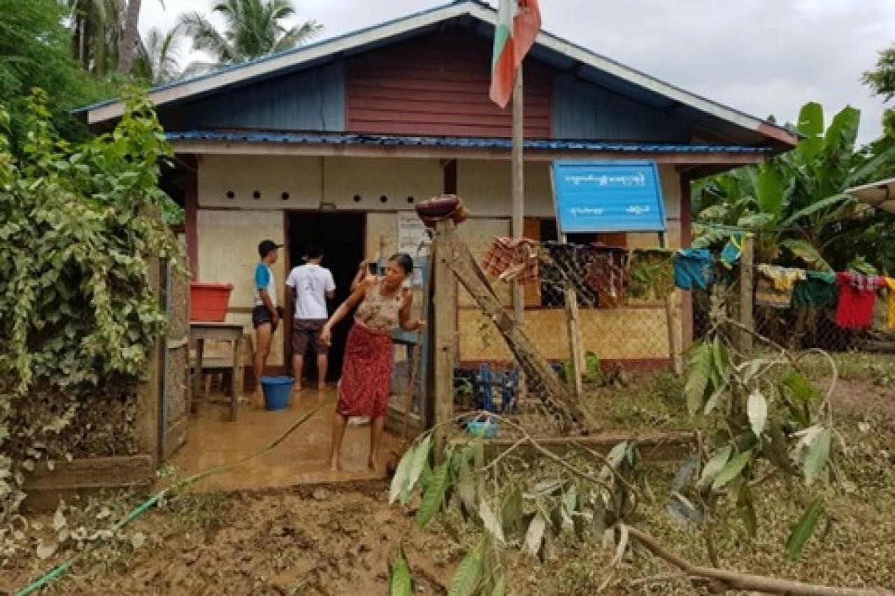 Nothilfe im Ann Township in Myanmar nach heftigen berschwemmungen